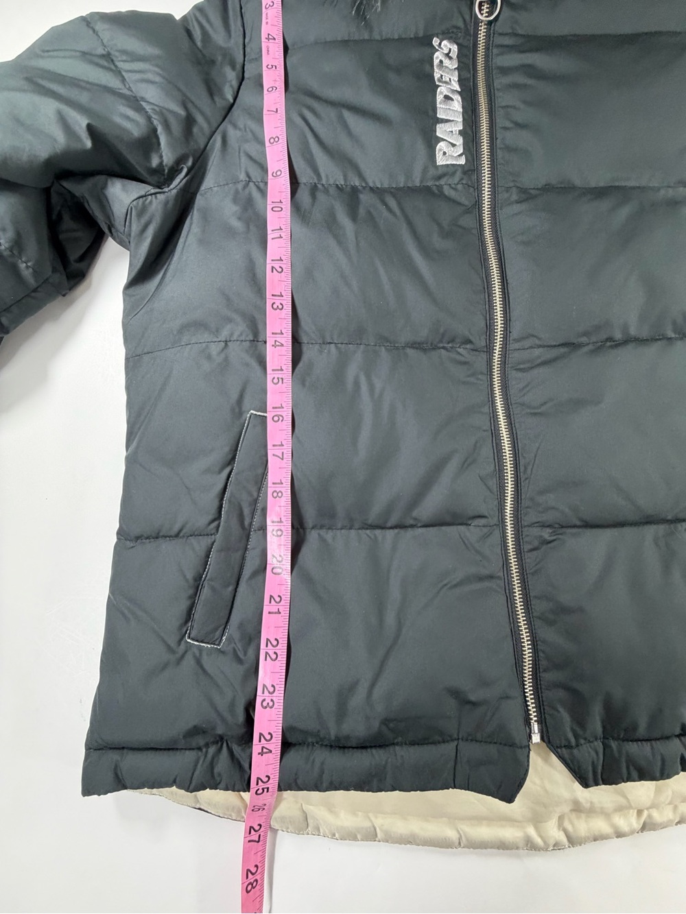 Reebok NFL Raiders Heavy Puffer Jacket Black Faux Fur Hood Mens XL Y2K Vintage - Picture 5 of 11